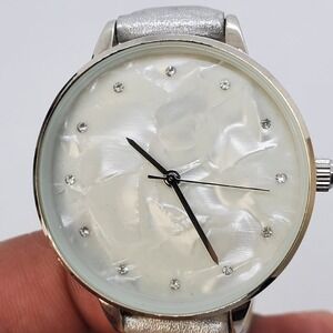 36MM Women's Watch Gray Case MOP‎ Dial Gray Leather Bands New Battery